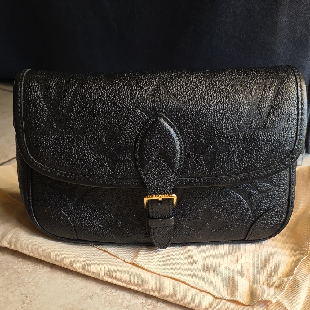 Louis Vuitton Diane Black